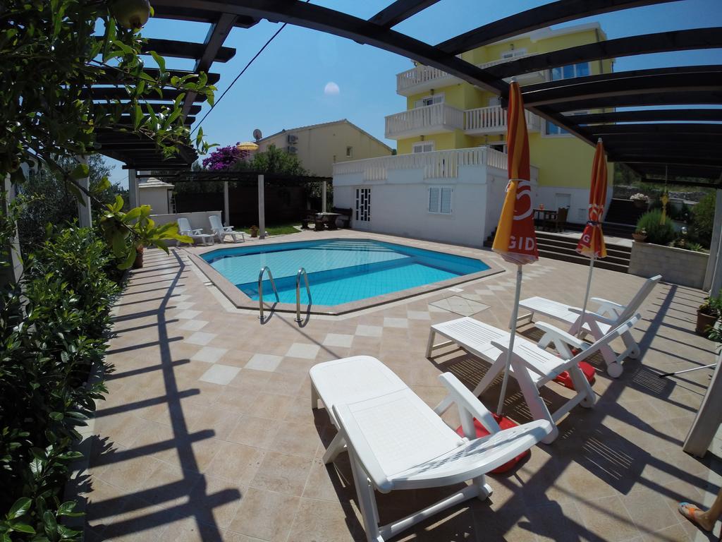 Apartments Romana Slatine Phòng bức ảnh