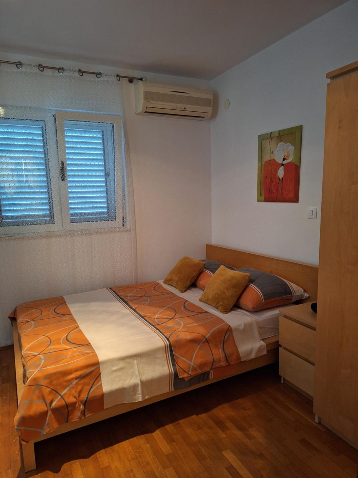 Apartments Romana Slatine Ngoại thất bức ảnh