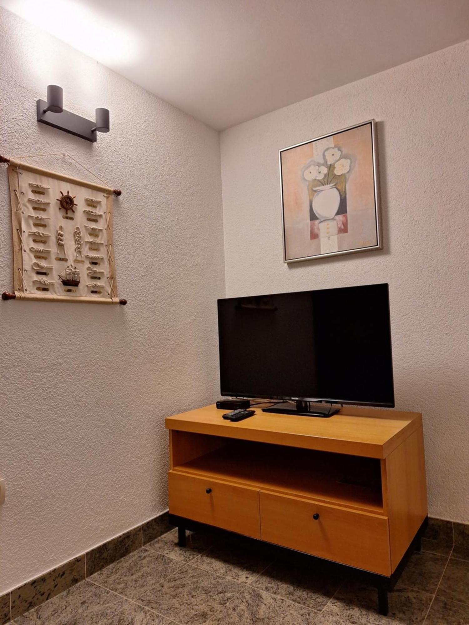 Apartments Romana Slatine Ngoại thất bức ảnh