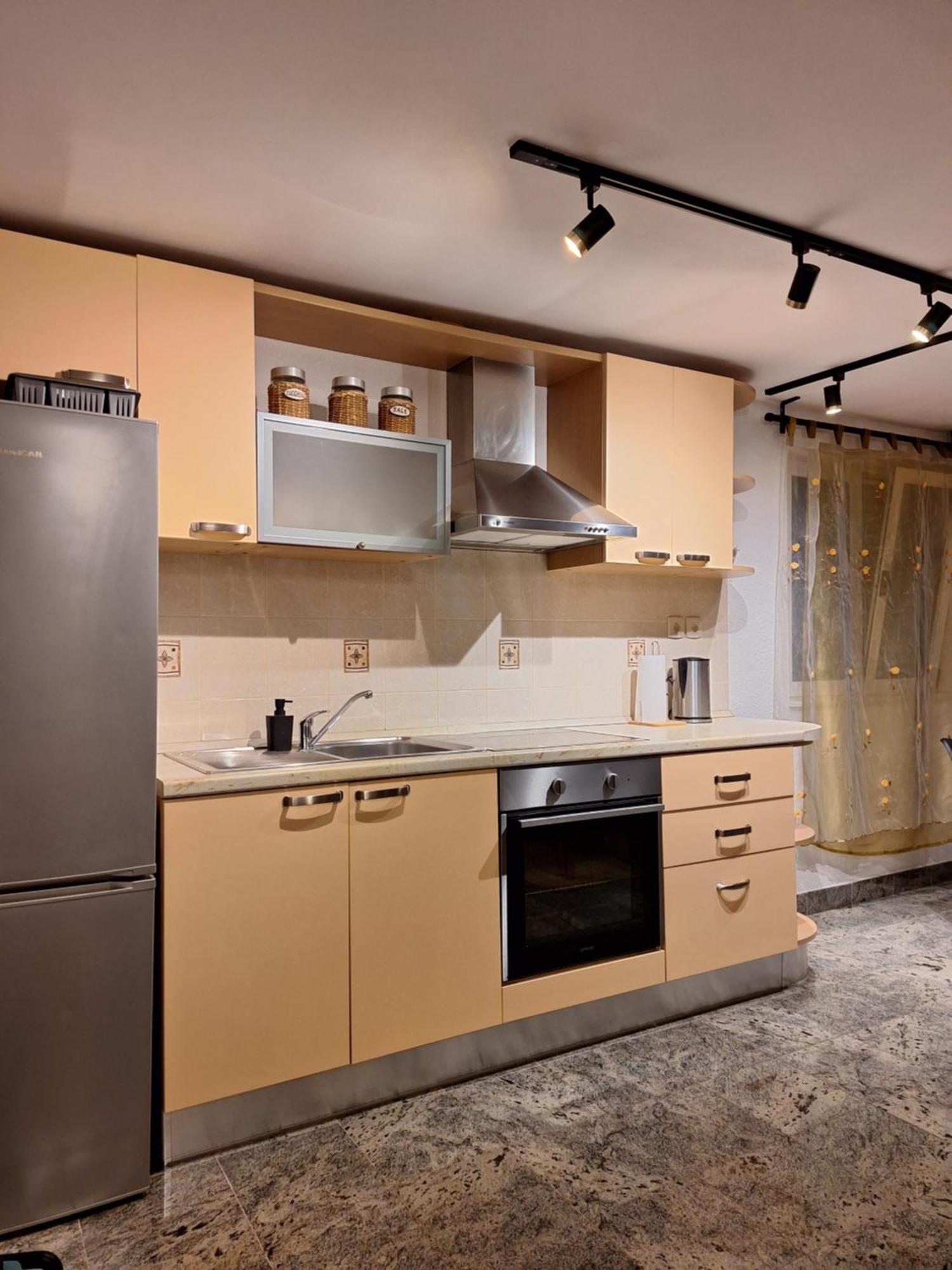 Apartments Romana Slatine Ngoại thất bức ảnh