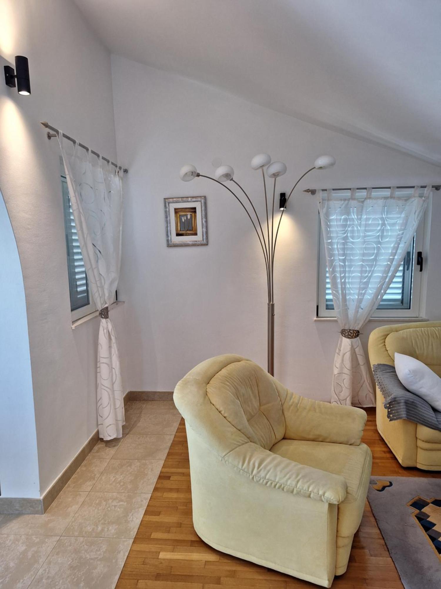 Apartments Romana Slatine Ngoại thất bức ảnh