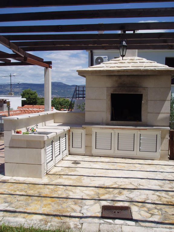 Apartments Romana Slatine Ngoại thất bức ảnh