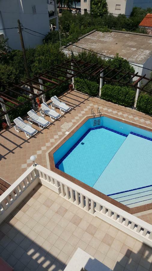 Apartments Romana Slatine Ngoại thất bức ảnh